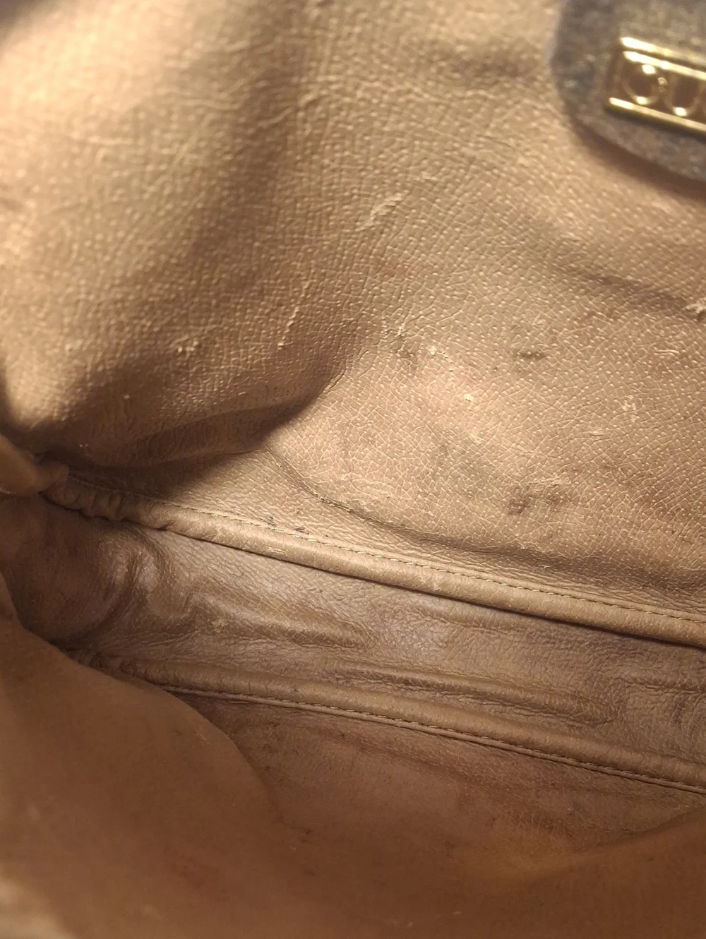 Gucci Beige and Brown GG Supreme Toiletry Pouch